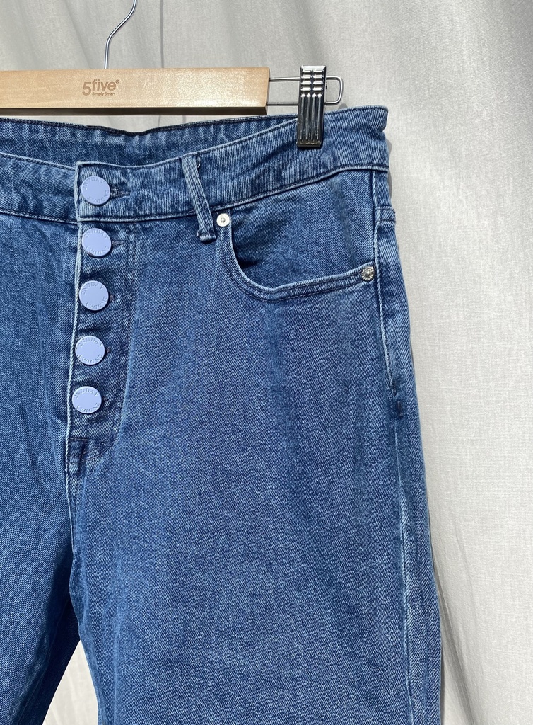Jean boutons